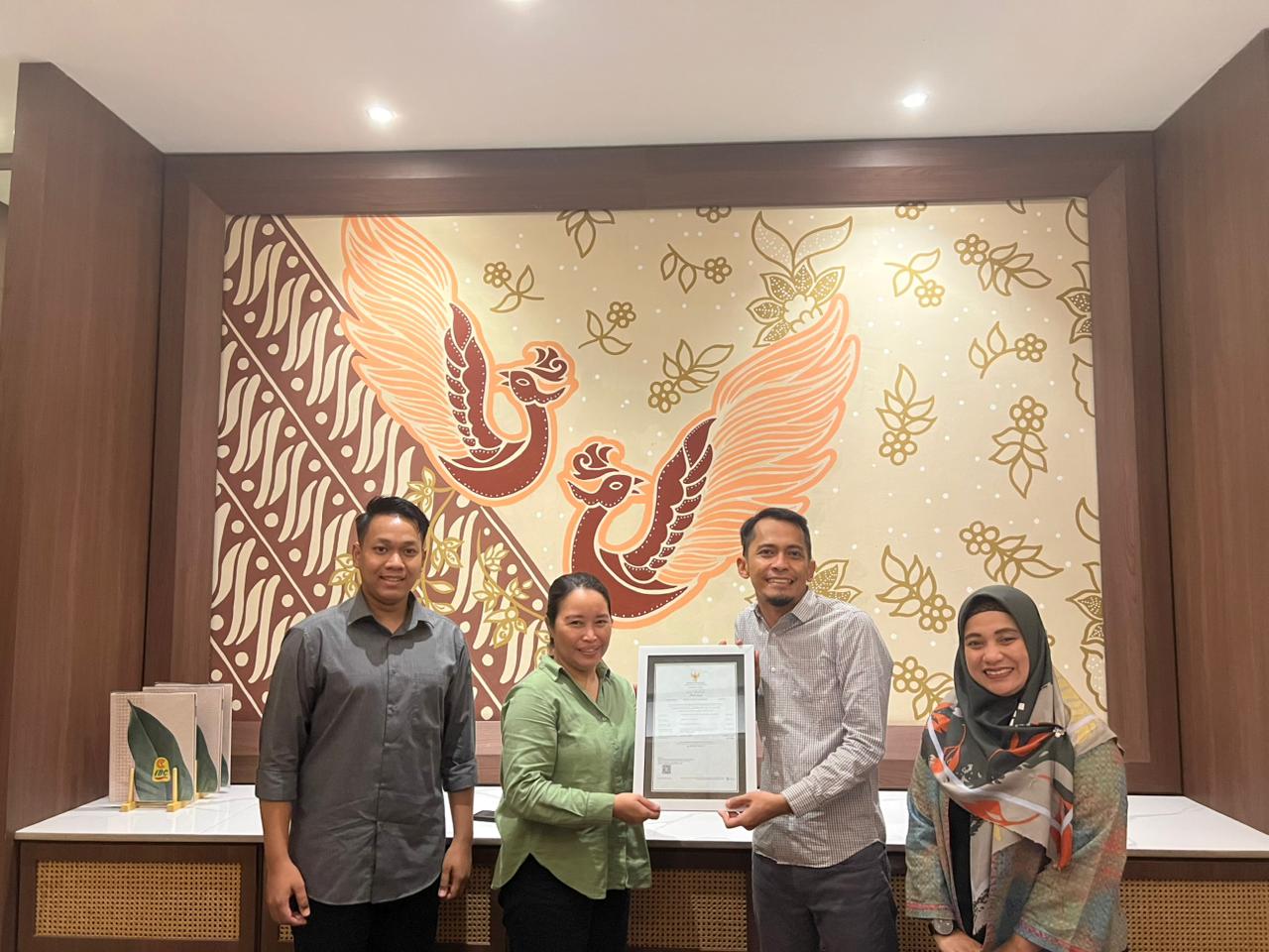 Penyerahan Sertifikat Perizinan